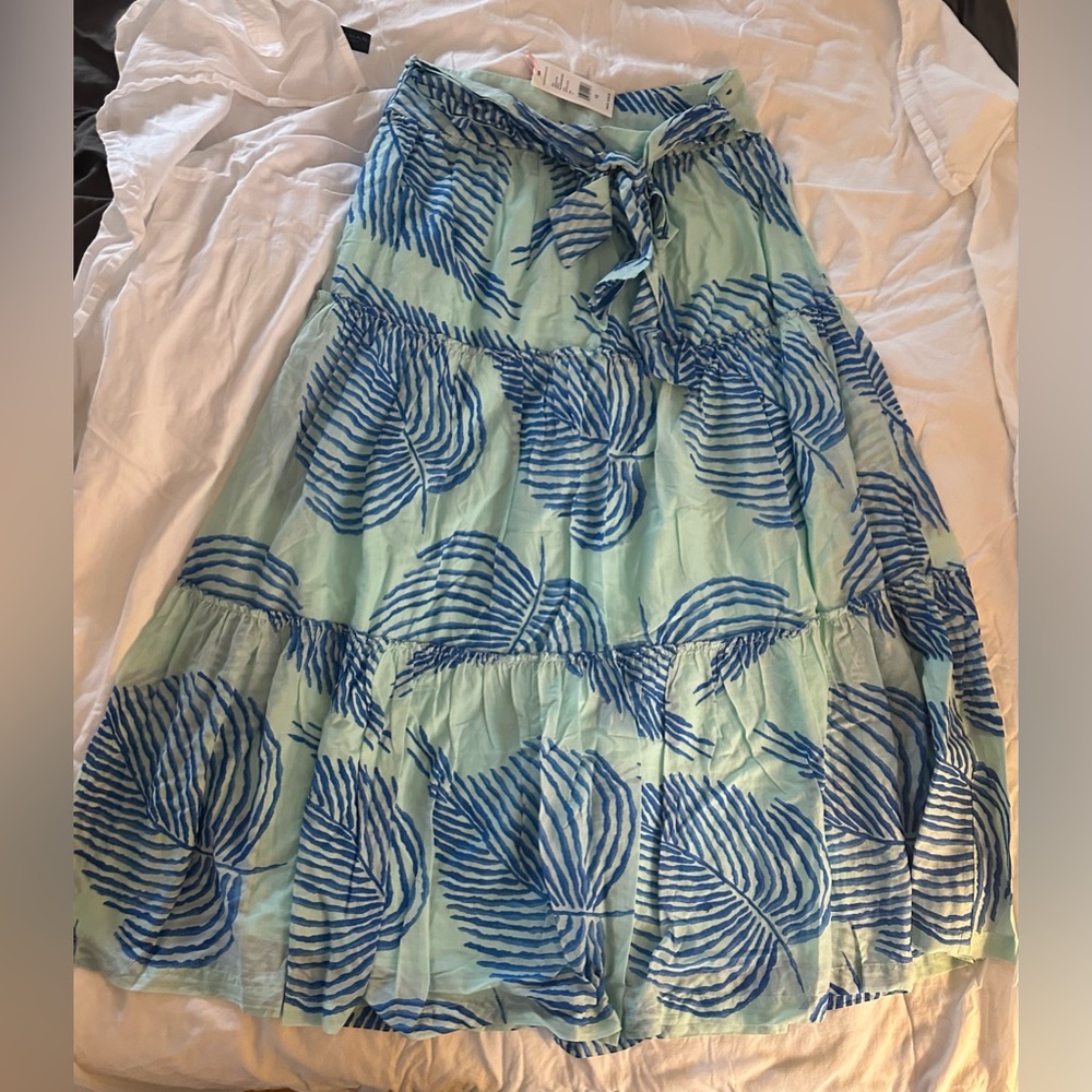 NWT Vineyard Vines Palm Frond Maxi Skirt Crystal blue. Size 12. - Picture 3 of 4